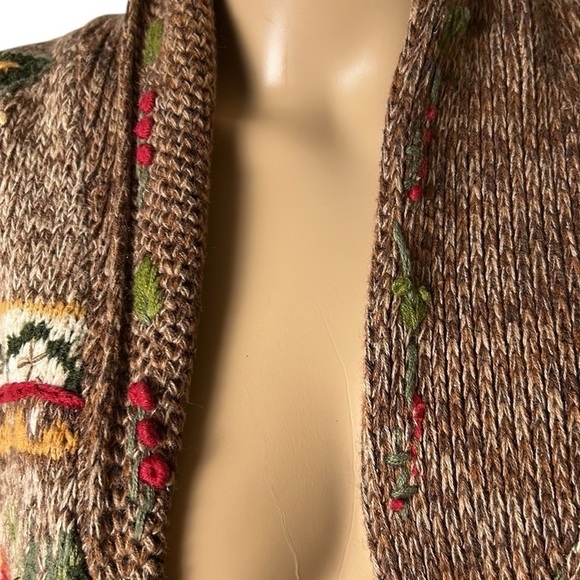 RARE Simpatico vtg 1990 knitted cardigan
Sweater oversize,embroidered rosette,3D - Picture 4 of 16